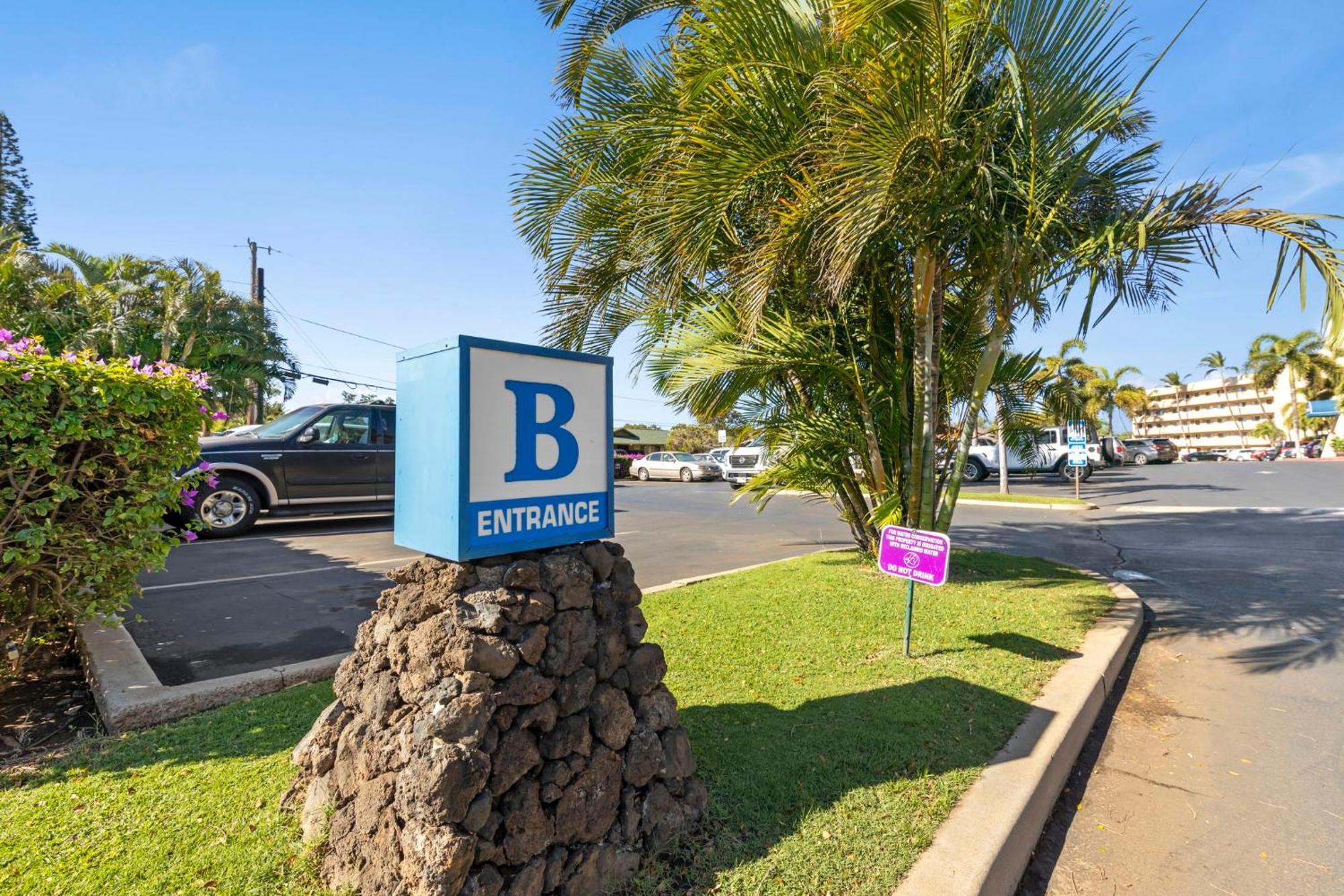 Maui Sunset Aparthotel Kihei Exterior photo